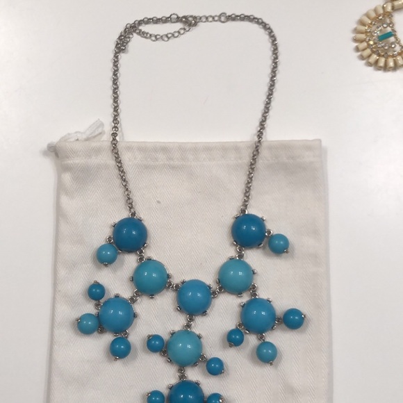 Francesca’s bubble necklace - Picture 3 of 3